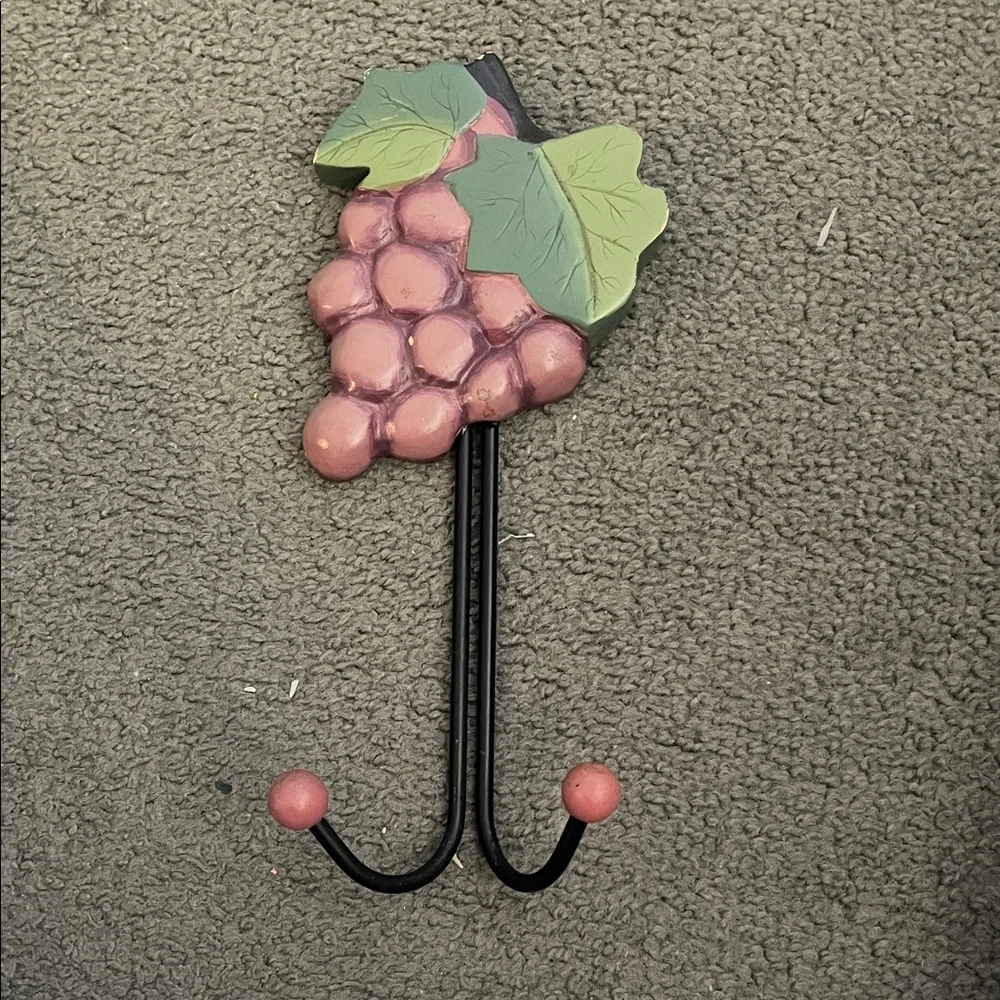 Vintage Grape Design Wall Hook